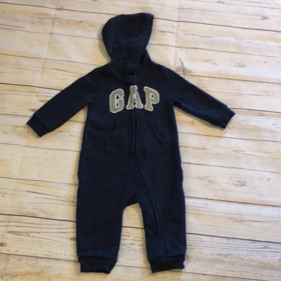 gap baby sweatsuit